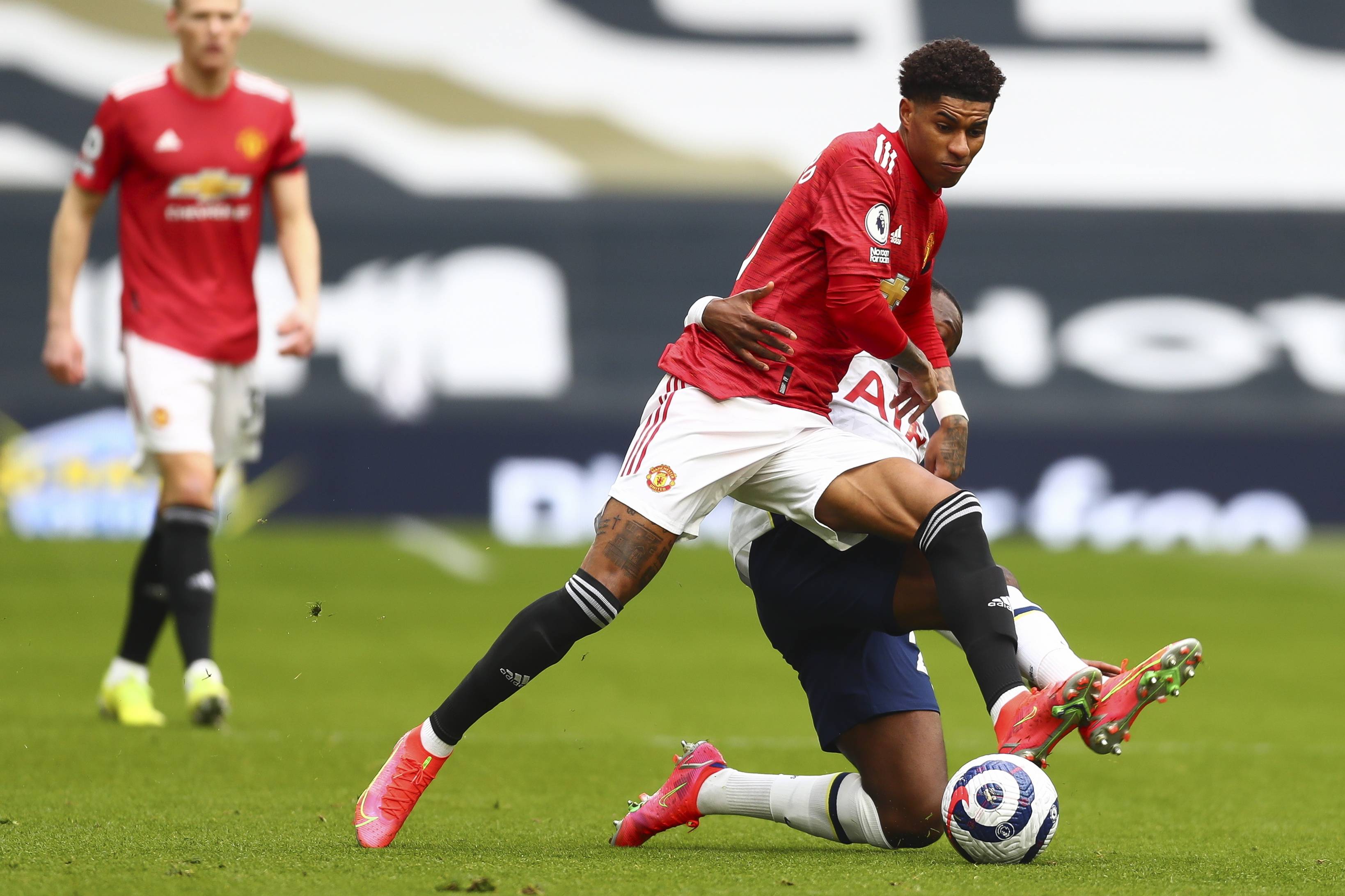 中國足球的 中國足球的